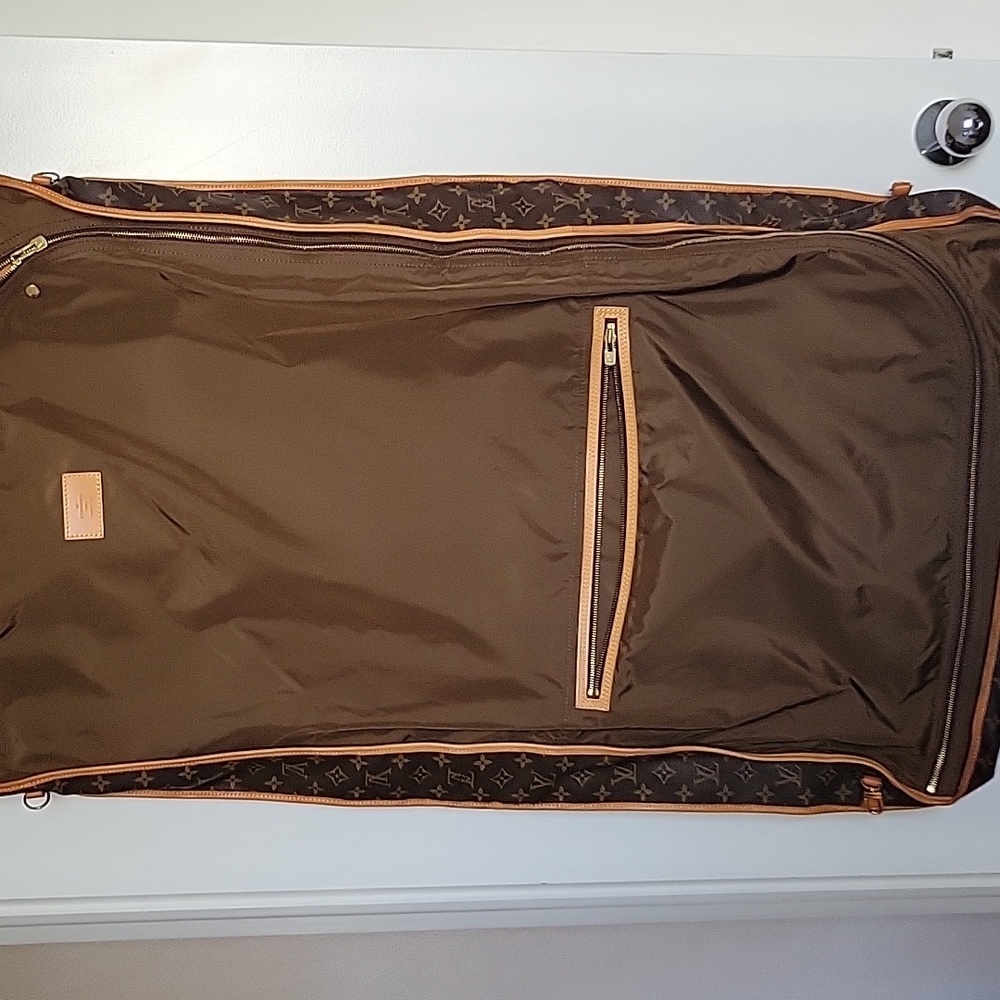Louis Vuitton Monogram Garment Bag - Picture 8 of 12